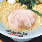 町田商店 - ラーメン740円