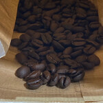 延喜 - やや深煎りのお豆。