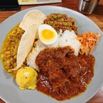 フィッシュ 新宿店 - 3種コンボ　ポーク×キーマ×MIX豆(ライス大盛り)