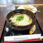 東かがわマルタツ手打ちうどん - ［に］わか雨の中での冷かけ、美味し(*ﾟ▽ﾟ*)