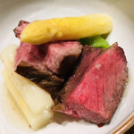 温石 - 菊川の白アスパラガスと知床牛。永遠に食べ続けていたいっす