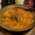 中国家庭料理 楊 - 海老ワンタン麺。