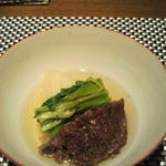 日本料理 晴山 - 2月牛ほほ肉と蕪