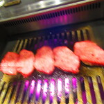 北海道焼肉 北うし - 【知床和牛の塩焼き３品】3週間熟成知床和牛タンのタン元の厚切り