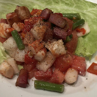 ウルフギャング・ステーキハウス シグニチャー - 1. ウルフギャングサラダ（THE WOLFGANG EXPERIENCE WEEKEND LUNCH COURSE）