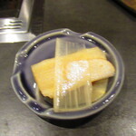 北海道焼肉 北うし - 箸休めウドの酢味噌