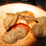 北海道焼肉 北うし - 【特選2】びえい和牛・サーロイン焼きすき・フランス産黒トリュフがけ・江別市太田ファームの鶏卵黄身で