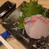 薩摩 雅咲亭 東京浜松町店 - カンパチ刺し身