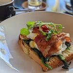 Segara Village Hotel - エッグベネディクト