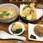 讃岐うどん　志成 - 