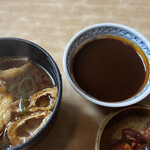 ひなご - 貝汁味噌汁と、別皿味噌タレ