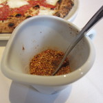 カンブーザ - 辛みオイルをお願いしたら、粉末の唐辛子でした。