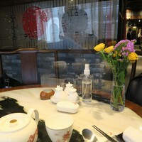 全聚徳 銀座店 - 内観_テーブル