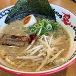 とんこつ愛があふれてる ラーメン とりこ - 