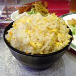 四川厨房 随苑 - エビチリ定食750円（ランチは、鶏唐揚げ４個、炒飯ほかは食べ放題）