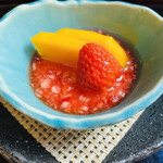 山玄茶 - いちごとマンゴーのパンナコッタ