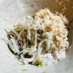 山玄茶 - 五杯目は鯛でんぶとちりめん山椒