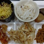 こんにゃくパーク - 焼きそば､かき揚げ､唐揚げ､ラーメン､稲庭うどん