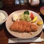 とんかつ かつせい - ロースかつ定食