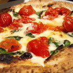 SALVATORE CUOMO & BAR すすきの - ピザは美味しいね♪