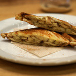 テータ - バナナボウル(ホットバナナサンド)