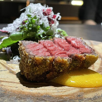 十皿 - 川岸牧場神戸ビーフのカツレツ ハーブサラダ