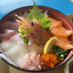 海鮮丼・天ぷら 博多喜水丸 - 喜水丼！