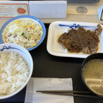 Matsuya - シャリアピンソースのポークソテー定食730円