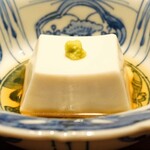 Kakugazakateppanyakinakamura - 練りたての白胡麻豆腐