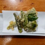 Tanuki Tei - 山菜の天ぷら