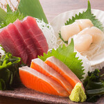 Assortment of 3 types of sashimi of the day