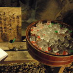 淘心庵 米屋 - お風呂上りのドリンクが置かれています。氷が良い感じですね！