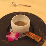 トゥ・ラ・ジョア - 里芋と蕗の薹のスープ　(2013/02)