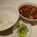 スーツァンレストラン 陳 - 2013.02 名付けて”麻婆御膳”、御膳はちょっと大げさじゃあ？とも思いましたが、陳健一と言えばっていう看板料理ですから許す？。。(^_^)/