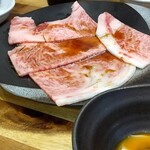 炭火焼肉みや - 大判焼きしゃぶのお肉です