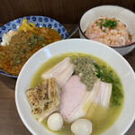 ヌードル＆スパイスカレー 今日の1番 - 