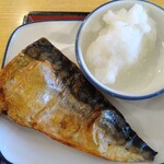 札幌白石食堂 - さば塩焼き&大根おろしですってぇ〜♪脂のりのり！