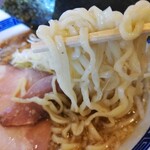 中華そば専門店 ほおじろ - 麺リフト