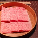 瀬里奈 - 宮崎県産の特選牛サーロインのしゃぶしゃぶ肉・その２です。