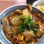 吉野家 - 肉はゴロゴロ入ってました