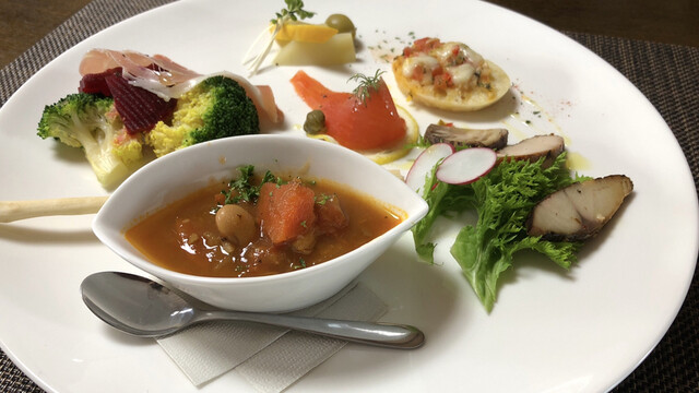 ツブラゴッツォ（Tsubu la Gozzo）- 門田の隠れ家イタリアンで本格料理と季節のワインを堪能