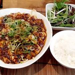 中華処 青天 - 裏メニュー麻婆麺セット