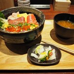 うおかぎ食堂 - 