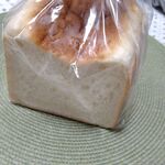 Comme’N TOKYO - 弾力ともちもちの食パン