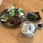 ジャム cafe 可鈴 - 【週替わりランチ 1,050円】これにスープも付いてます。