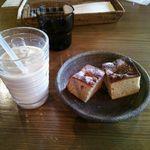 ラルゴ - マロンケーキとアイスミルクカフェオレ