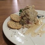 浅草洋食 クロモジ亭 - ちょい呑みセット（1.000円税込）のポテトサラダ。蜂蜜がおっしゃれ～。