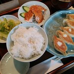 手作り餃子の店 吉春 - それじゃ〜Bセット