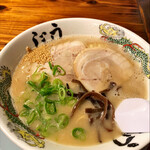 Hakata Ramen Ushijima - 博多豚骨ラーメン　680円税込