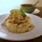 タイ料理 スワンナプームタイ - カオマンガイセット(980円)
            鶏2倍のせ(+300円)